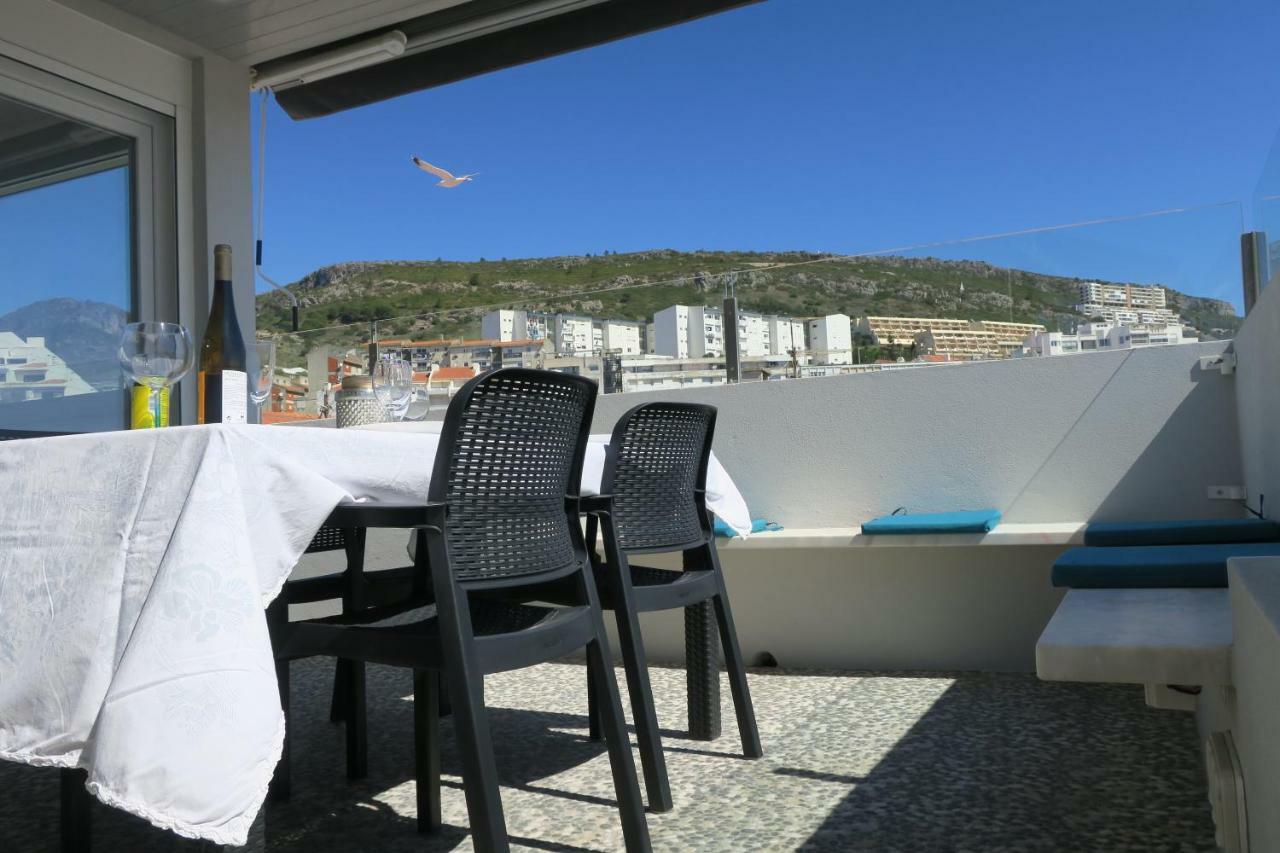 Blue Bay Beach Apartment سيسيمبرا المظهر الخارجي الصورة